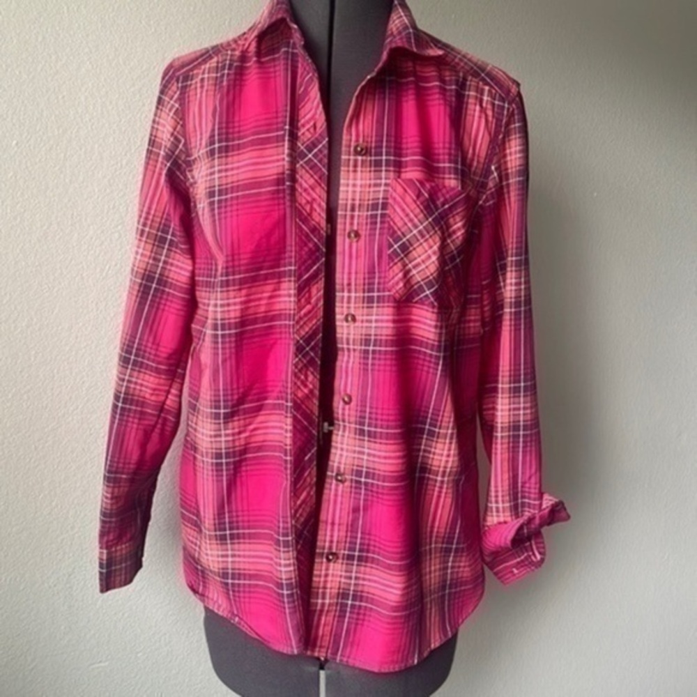 Eddie Bauer top size extra small plaid fuchsia button up